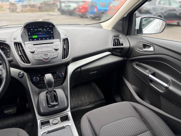 Ford Kuga II Рестайлинг с пробегом 2017 года, цена 1 495 000 рублей, 190000 км, внедорожник, Автокод Объявления