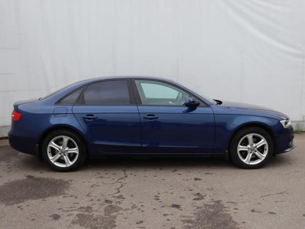 Audi A4 IV (B8) Рестайлинг с пробегом 2015 года, цена 1 749 000 рублей, 63930 км, седан, Автокод Объявления