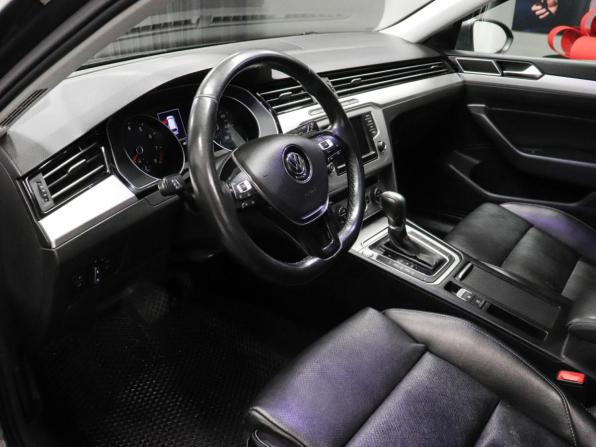 Volkswagen Passat B8 с пробегом 2016 года, цена 1 550 000 рублей, 231864 км, универсал, Автокод Объявления