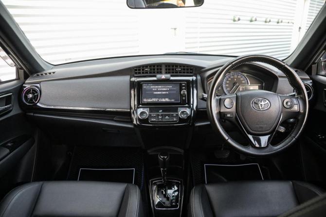 Toyota Corolla XI (E160 E170) Рестайлинг 2 с пробегом 2017 года, цена 1 398 000 рублей, 140000 км, универсал, Автокод Объявления
