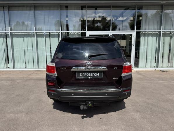 Toyota Highlander II (XU40) Рестайлинг с пробегом 2013 года, цена 2 120 000 рублей, 221038 км, внедорожник, Автокод Объявления