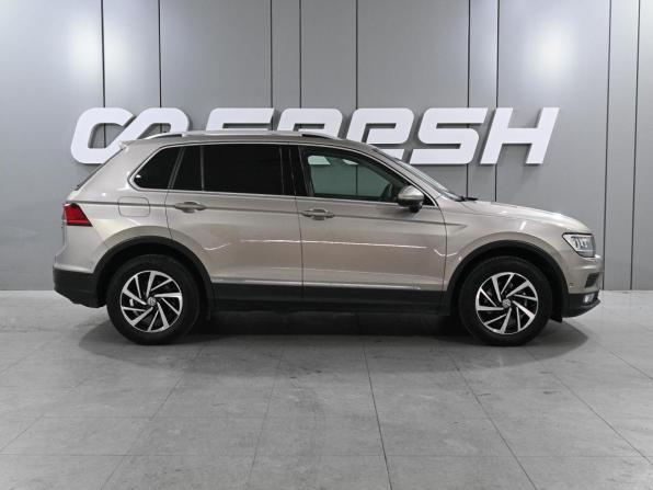 Volkswagen Tiguan II с пробегом 2018 года, цена 2 499 000 рублей, 113543 км, внедорожник, Автокод Объявления