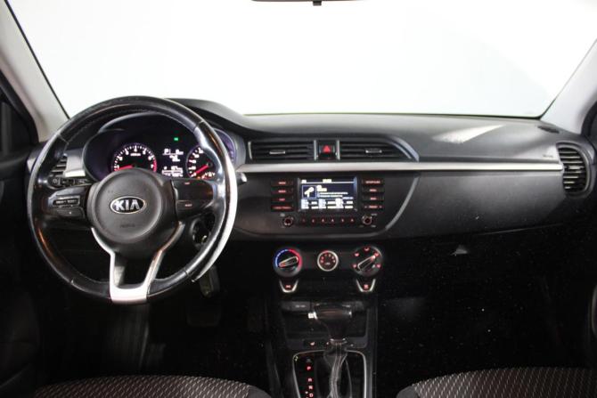 Kia Rio IV с пробегом 2018 года, цена 1 349 000 рублей, 93000 км, седан, Автокод Объявления