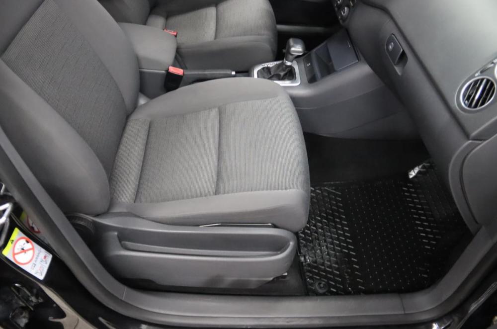 Volkswagen Golf Plus I Сургут  - изображение 13