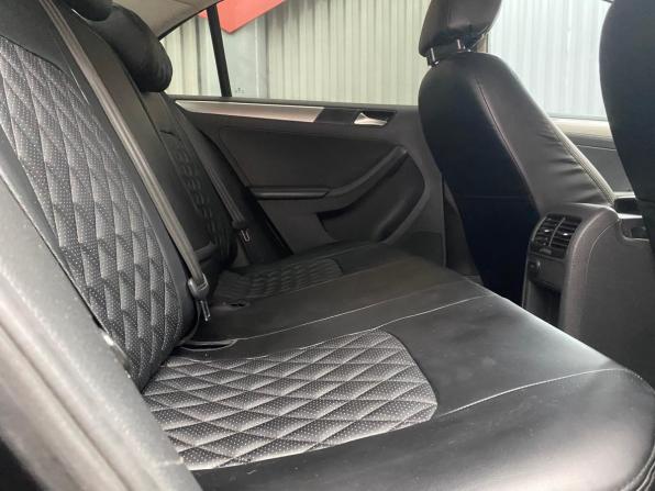 Volkswagen Jetta VI Рестайлинг с пробегом 2015 года, цена 1 150 000 рублей, 199677 км, седан, Автокод Объявления