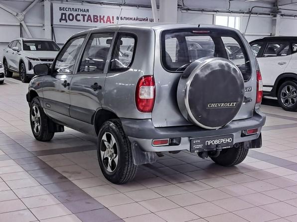 Chevrolet Niva I с пробегом 2006 года, цена 240 000 рублей, 310000 км, внедорожник, Автокод Объявления