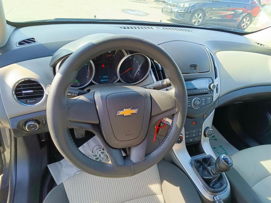 Chevrolet Cruze I Рестайлинг Тюмень  - изображение 13