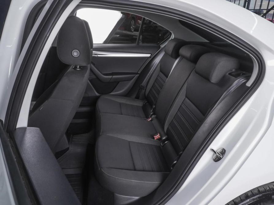 Skoda Octavia III (A7) Рестайлинг Ростов-на-Дону  - изображение 9