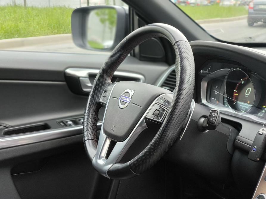 Volvo XC60 I Рестайлинг Санкт-Петербург  - изображение 16