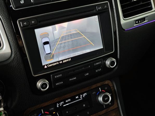 Volkswagen Touareg II Рестайлинг с пробегом 2015 года, цена 2 199 000 рублей, 250861 км, внедорожник, Автокод Объявления