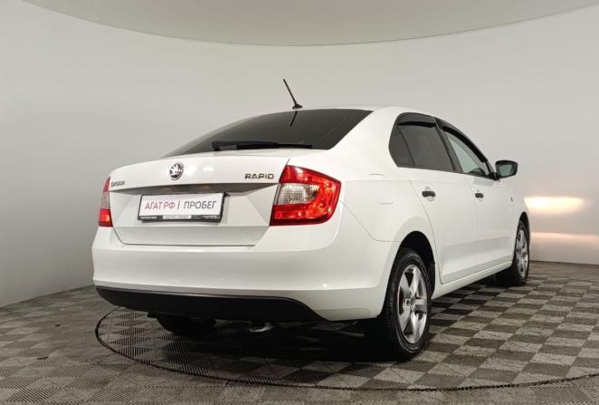 Skoda Rapid I с пробегом 2016 года, цена 635 000 рублей, 267714 км, лифтбек, Автокод Объявления