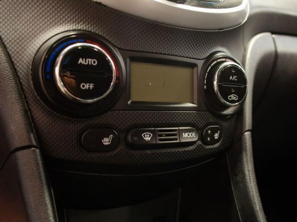 Hyundai Solaris I с пробегом 2011 года, цена 865 000 рублей, 176083 км, хэтчбек, Автокод Объявления