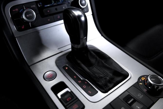 Volkswagen Touareg II с пробегом 2012 года, цена 2 050 000 рублей, 214628 км, внедорожник, Автокод Объявления