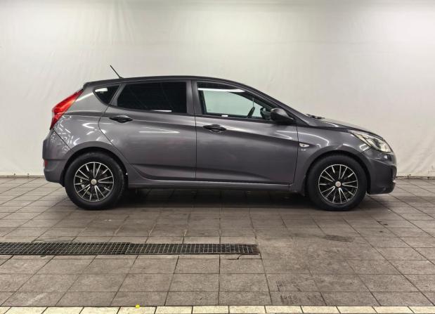 Hyundai Solaris I с пробегом 2014 года, цена 790 000 рублей, 110000 км, хэтчбек, Автокод Объявления