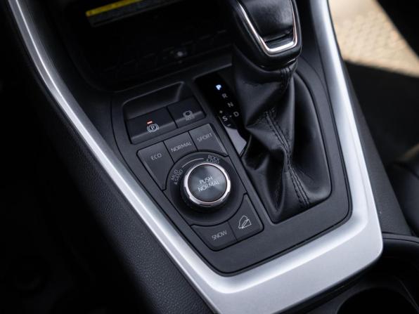 Toyota RAV4 V (XA50) с пробегом 2020 года, цена 3 675 000 рублей, 59131 км, внедорожник, Автокод Объявления