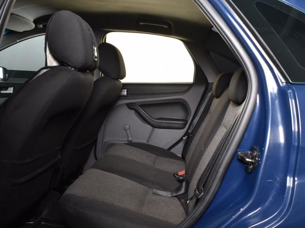 Ford Focus II Рестайлинг с пробегом 2010 года, цена 449 995 рублей, 339309 км, седан, Автокод Объявления