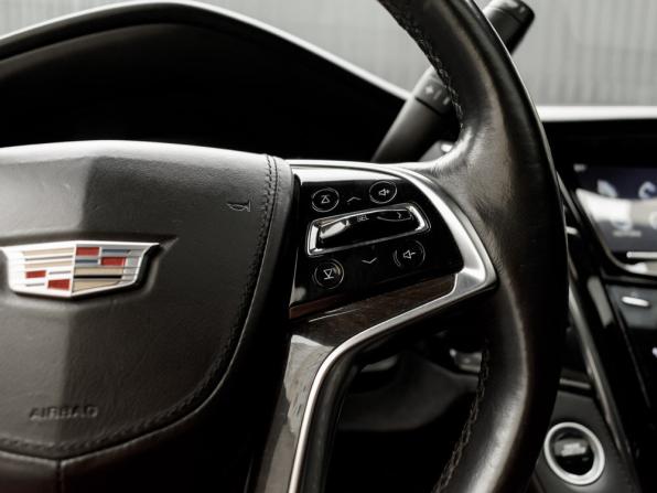 Cadillac Escalade IV с пробегом 2016 года, цена 3 850 000 рублей, 247759 км, внедорожник, Автокод Объявления
