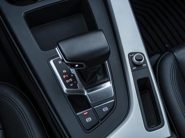 Audi A4 V (B9) Рестайлинг с пробегом 2019 года, цена 3 238 000 рублей, 163903 км, универсал, Автокод Объявления