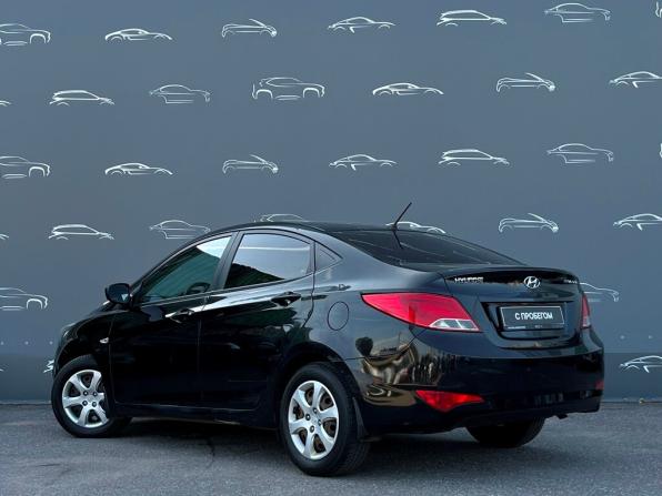 Hyundai Solaris I Рестайлинг с пробегом 2014 года, цена 697 700 рублей, 184074 км, седан, Автокод Объявления