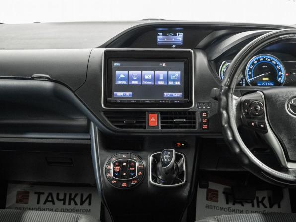 Toyota Noah III (R80) с пробегом 2015 года, цена 1 700 000 рублей, 207169 км, минивэн, Автокод Объявления