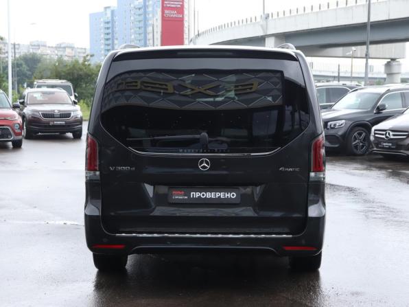 Mercedes-Benz V-Класс III (W447) Рестайлинг 2 с пробегом 2025 года, цена 12 200 000 рублей, 8703 км, минивэн, Автокод Объявления