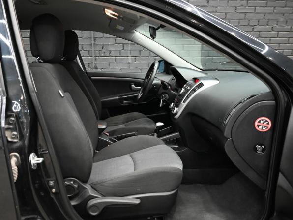 Kia Ceed I Рестайлинг с пробегом 2010 года, цена 810 000 рублей, 171227 км, хэтчбек, Автокод Объявления