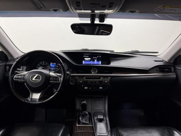 Lexus ES VI Рестайлинг с пробегом 2017 года, цена 2 350 000 рублей, 105000 км, седан, Автокод Объявления
