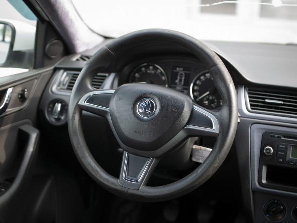 Skoda Rapid I с пробегом 2014 года, цена 830 000 рублей, 231159 км, лифтбек, Автокод Объявления