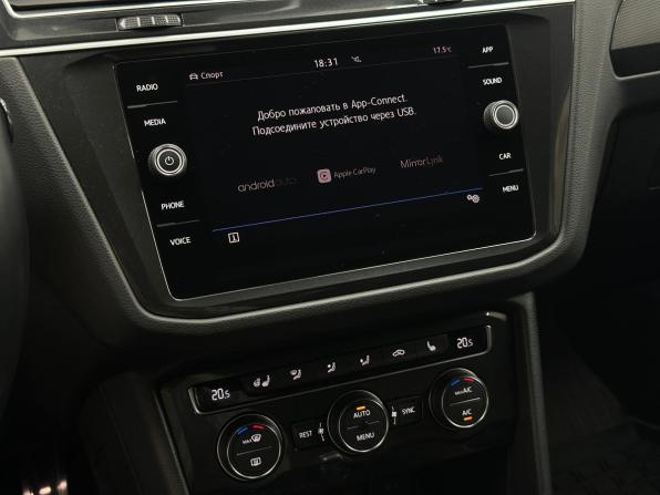 Volkswagen Tiguan II с пробегом 2018 года, цена 2 690 000 рублей, 106740 км, внедорожник, Автокод Объявления