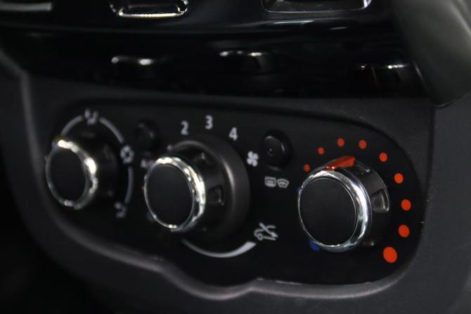 Renault Duster I Рестайлинг с пробегом 2018 года, цена 1 365 650 рублей, 142012 км, внедорожник, Автокод Объявления