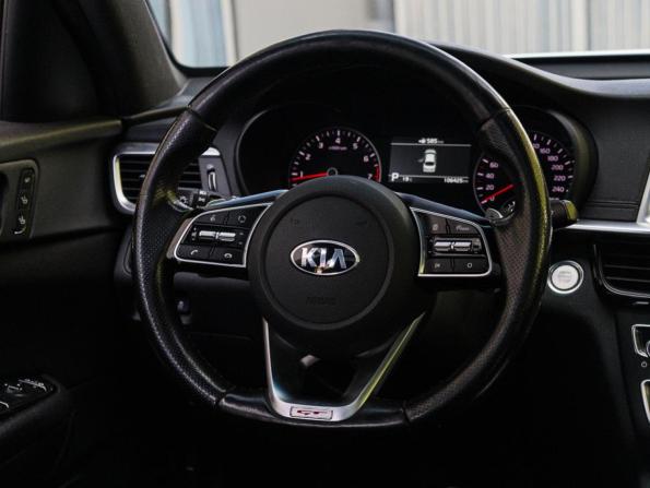 Kia Optima IV Рестайлинг с пробегом 2018 года, цена 1 850 000 рублей, 106354 км, седан, Автокод Объявления