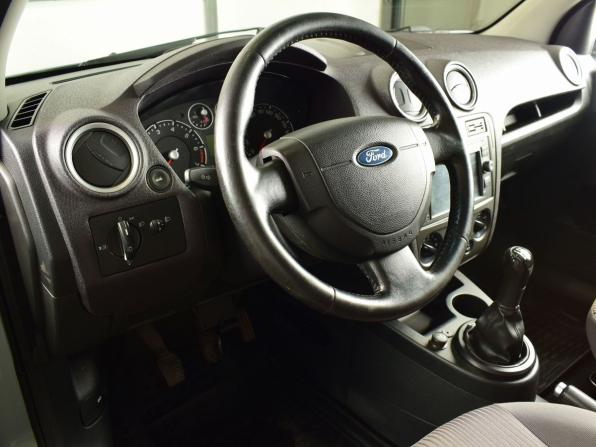 Ford Fusion I Рестайлинг с пробегом 2008 года, цена 415 999 рублей, 229980 км, хэтчбек, Автокод Объявления