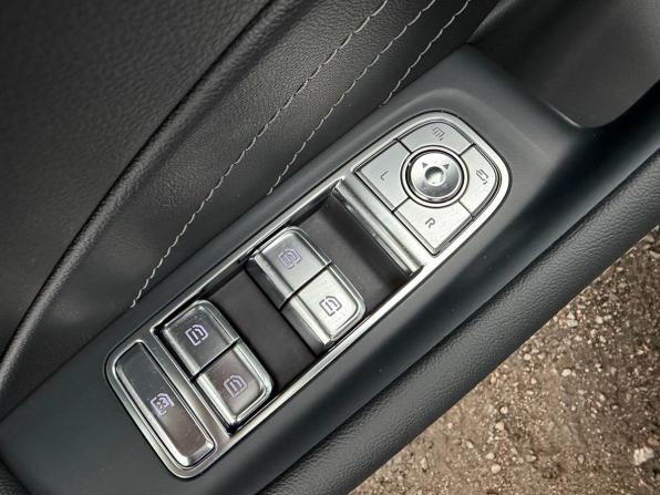 Hongqi H5 II с пробегом 2024 года, цена 3 225 000 рублей, 17846 км, седан, Автокод Объявления