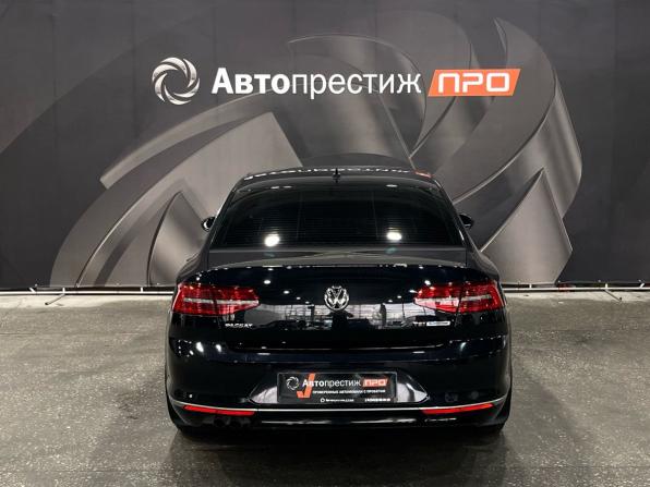 Volkswagen Passat B8 с пробегом 2017 года, цена 1 690 000 рублей, 191407 км, седан, Автокод Объявления
