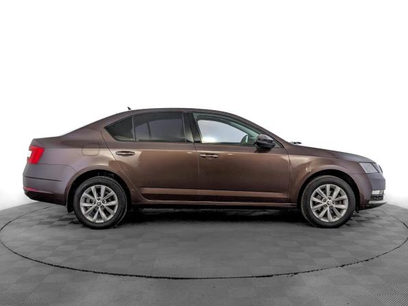 Skoda Octavia III (A7) Рестайлинг с пробегом 2019 года, цена 1 750 000 рублей, 97886 км, лифтбек, Автокод Объявления