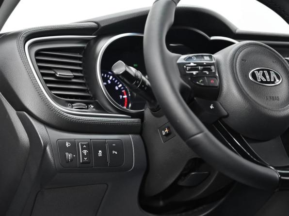 Kia Optima III Рестайлинг с пробегом 2015 года, цена 1 049 000 рублей, 129000 км, седан, Автокод Объявления