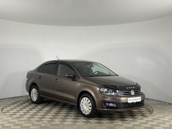 Volkswagen Polo V Рестайлинг с пробегом 2018 года, цена 975 000 рублей, 146183 км, седан, Автокод Объявления