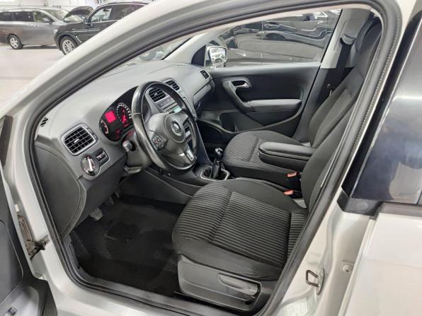 Volkswagen Polo V с пробегом 2013 года, цена 585 000 рублей, 220660 км, седан, Автокод Объявления