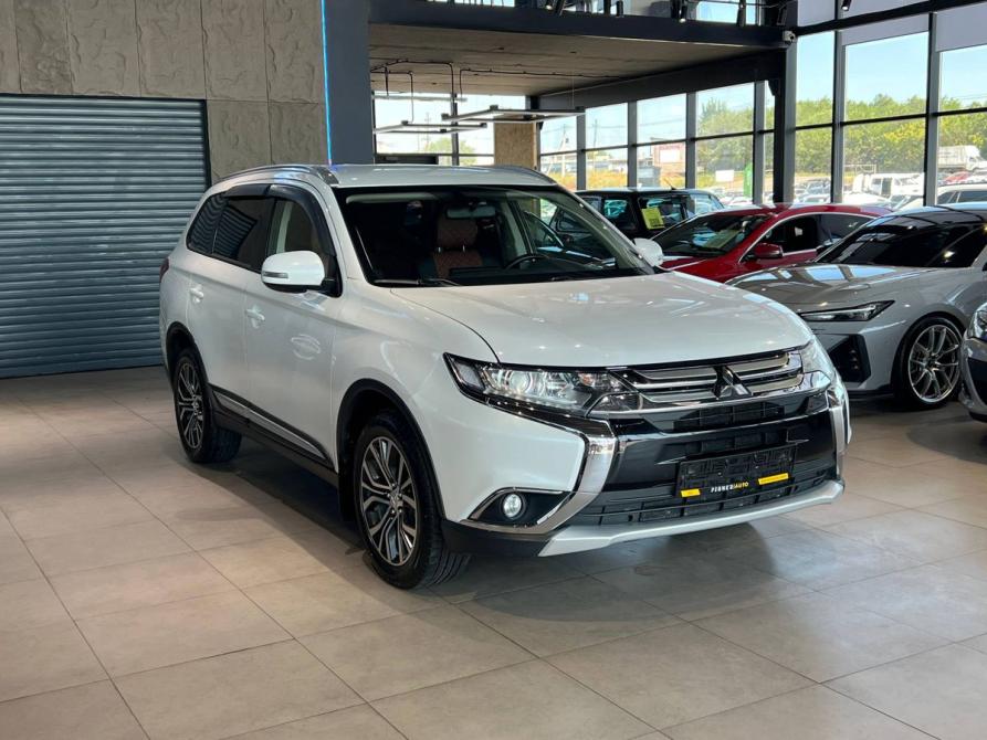 Mitsubishi Outlander III Рестайлинг 3 Оренбург  - изображение 3