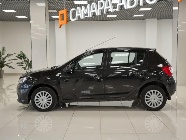Renault Sandero II с пробегом 2015 года, цена 579 000 рублей, 165826 км, хэтчбек, Автокод Объявления