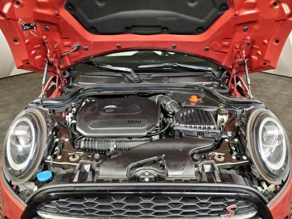 Mini Hatch III (F55/F56) Рестайлинг с пробегом 2020 года, цена 2 793 000 рублей, 59495 км, хэтчбек, Автокод Объявления
