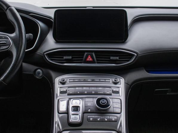 Hyundai Santa Fe IV Рестайлинг с пробегом 2023 года, цена 3 895 000 рублей, 65856 км, внедорожник, Автокод Объявления