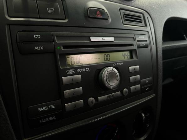 Ford Fusion I Рестайлинг с пробегом 2006 года, цена 329 000 рублей, 263402 км, хэтчбек, Автокод Объявления