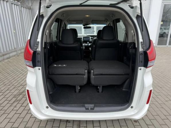 Honda Freed II с пробегом 2019 года, цена 1 688 000 рублей, 82348 км, компактвэн, Автокод Объявления