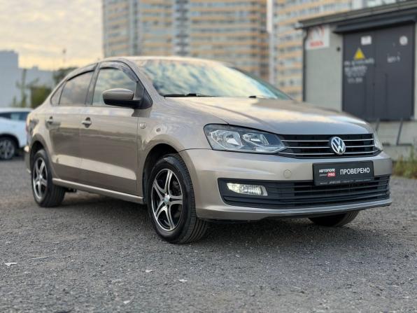 Volkswagen Polo V Рестайлинг с пробегом 2015 года, цена 715 000 рублей, 214926 км, седан, Автокод Объявления