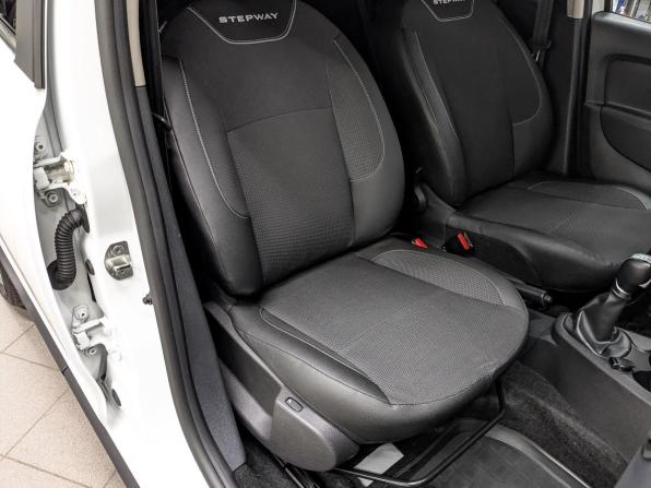 Renault Sandero II Рестайлинг с пробегом 2021 года, цена 1 250 000 рублей, 118222 км, хэтчбек, Автокод Объявления