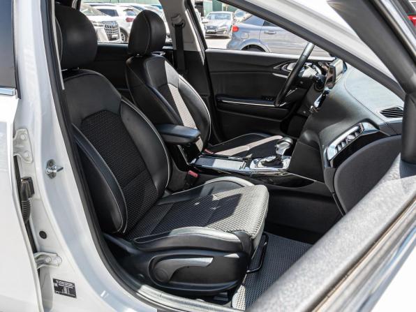 Kia Ceed III с пробегом 2018 года, цена 1 560 000 рублей, 187285 км, универсал, Автокод Объявления