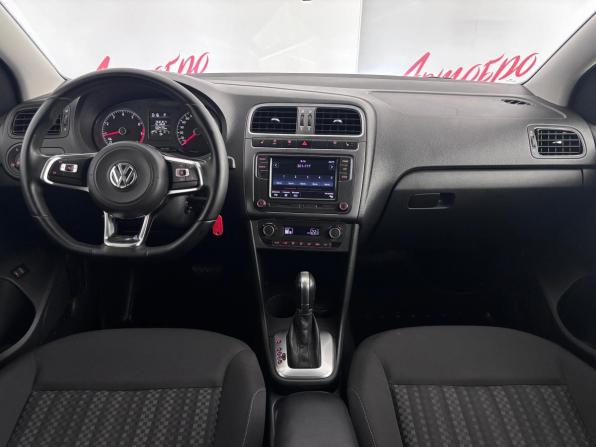 Volkswagen Polo V Рестайлинг с пробегом 2018 года, цена 1 225 000 рублей, 102475 км, седан, Автокод Объявления
