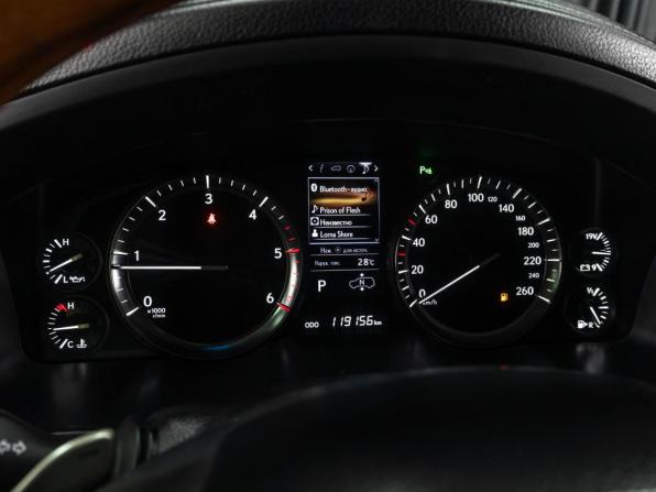 Lexus LX III Рестайлинг 2 с пробегом 2017 года, цена 7 949 000 рублей, 119156 км, внедорожник, Автокод Объявления