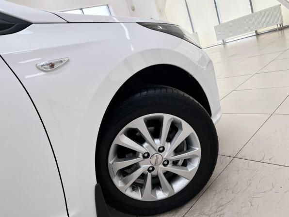 Hyundai Solaris II Рестайлинг с пробегом 2021 года, цена 1 630 000 рублей, 99916 км, седан, Автокод Объявления
